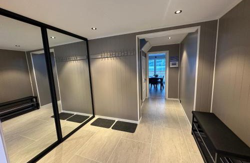 Kafjord House | Lyngenfjord Ski-To-Sea & Sauna