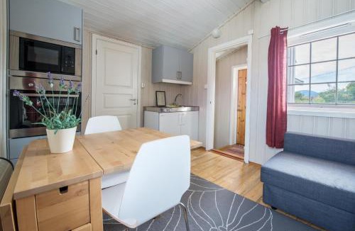 Averoy Municipality House | Lysø naturcamping og rorbuer
