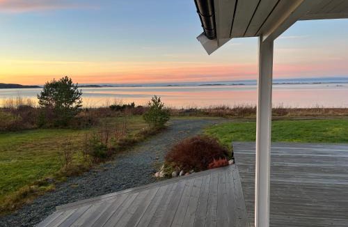 Bjugn House | Lysøysund, Lysesund, Bjugn, Ørland, Fosen, 4 soverom, 8 gjester