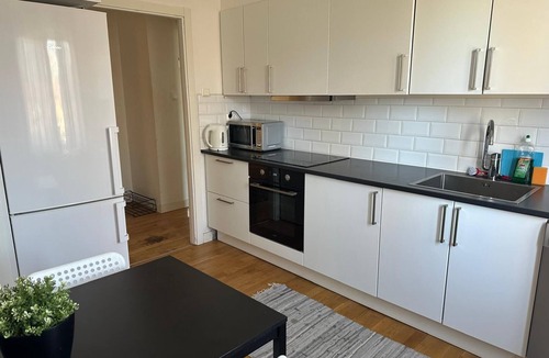 Koping Apartment | Mälartorget - Stay Smart