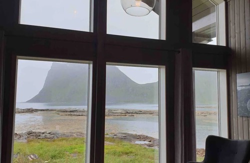 Vestvagøy Cabin | Magic views and walking distance to best beaches