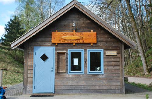 Oyslebo Cabin | Mandalselva Laksehytter