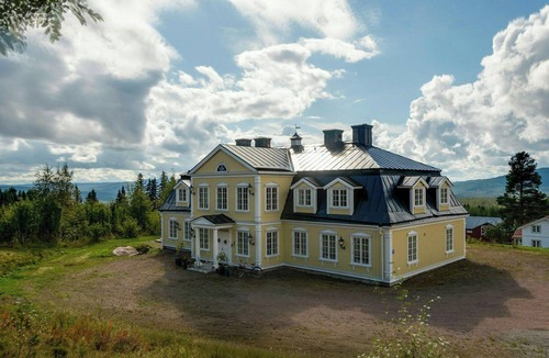 Grondalen House | Manor house villa with ski tracks in Trysil
