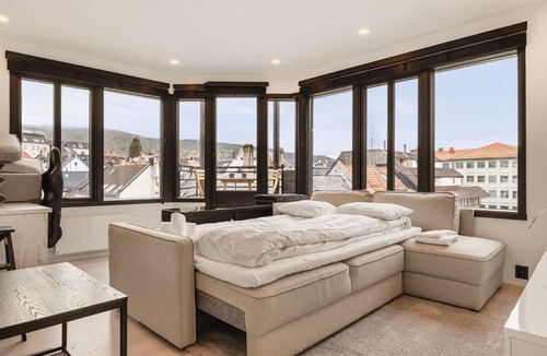 Engen Apartment | Memories From Norway l Penthouse 250m From City Center I Privat Balcony