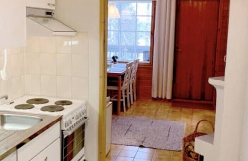 Rukatunturi Apartment | Mestarikämpät B 9 | Cozy Lakeside Cottage & Sauna