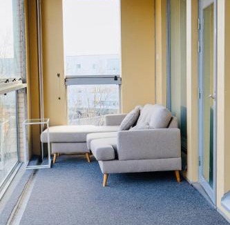 Espoo Hotel | Modern 2-Bedroom Apartment with Sauna, Forest View & Parking