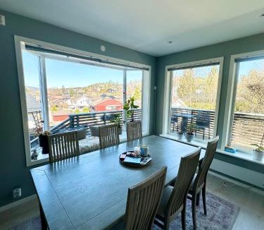 Lorenskog Apartment | Modern 3BR Apartment Near Oslo Center Free Parking