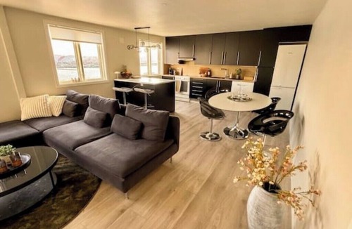 Stavanger Apartment | Modern 4BR Beachfront Apartment with Dock + Free Parking