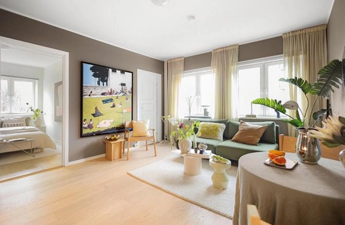 Sinsen Apartment | Modern 4BR flat at Grünerløkka, 1 min walk to tram
