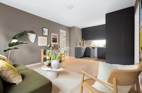 Sinsen Apartment | Modern 4BR flat at Grünerløkka, 1 min walk to tram