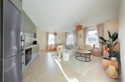 Stadshagen Apartment | Modern 70 Sqm Apartment - with big balcony