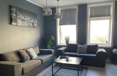 Alesund Apartment | Modern 80m2 flat with 3 bedrooms. Downtown Ålesund