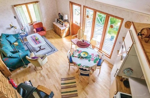 Logdea House | Modern and cozy house in a good location on Hemörssund and not far from the beach.
