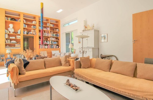 Lervik House | Modern and luxurious house in the first row to the sea.