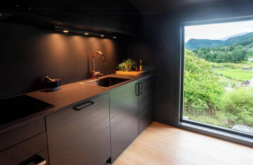 Samnanger House | Modern and rustic cabin with fjord view in Samnanger