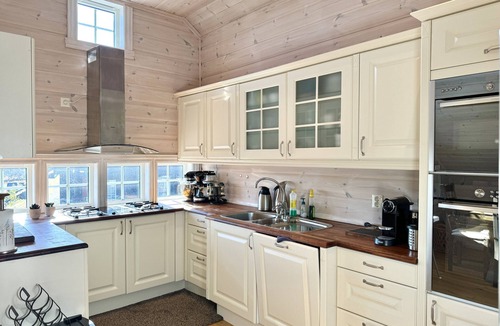 Hol Municipality Apartment | Modern and well-equipped apartment in Kikut, Geilo. Ski in/out.