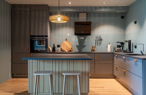 Leknes Apartment | Modern Apartment close to Leknes