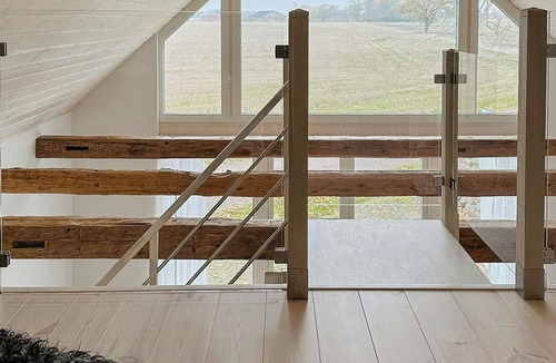 Jonstorp Apartment | Modern apartment on historic horse farm