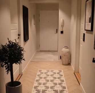 Bergenhus Apartment | Modern apartment within walking distance to the town