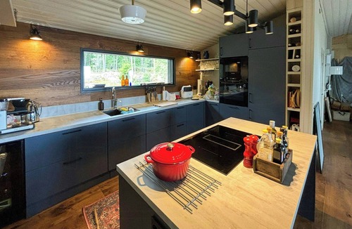 Varmdo House | Modern archipelago cabin with views on Aspö
