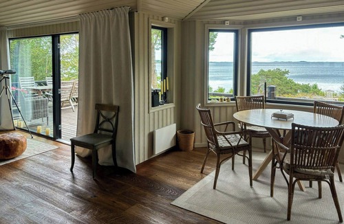 Varmdo House | Modern archipelago cabin with views on Aspö