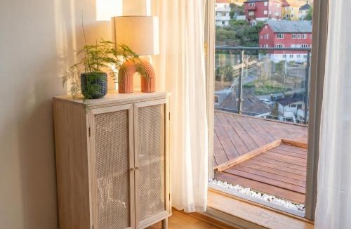 Bergenhus Apartment | Modern Bergen Apartment with Terrace & Scenic Views, free parking