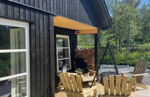Maurset House | Modern cabin by Hardangervidda