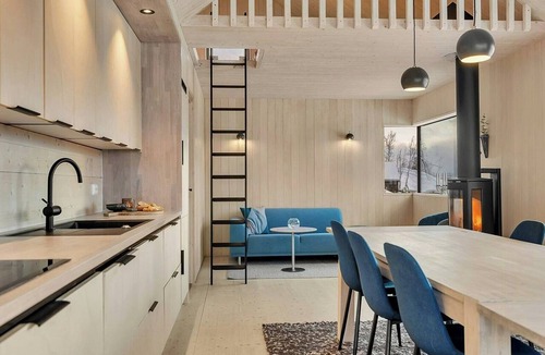 Laukeng House | Modern cabin in harmony with nature