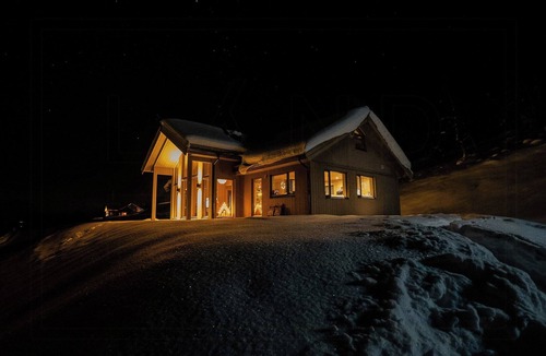 Vestre Slidre House | Modern cabin in scenic Valdres Nature Park