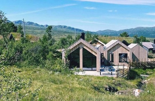 Hovden House | Modern cabin near Auersvatn and ski trails