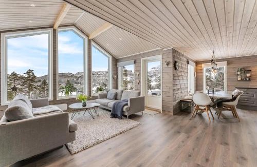 Sauda House | Modern Cabin Near Maldalsvatnet And Reinsnuten