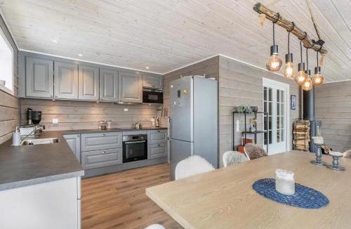 Sauda House | Modern Cabin Near Maldalsvatnet And Reinsnuten