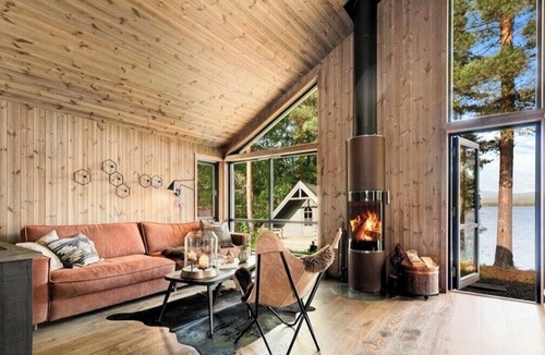 Bolkesjo House | Modern cabin by Sandvatn at the foot of Blefjell