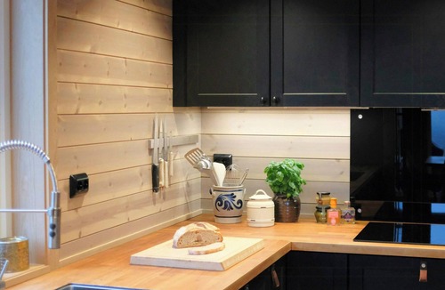 Hjartdal Municipality House | Modern cabin with Gaustatoppen views near Oslo