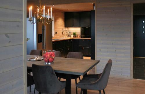 Hjartdal Municipality House | Modern Cabin With Gaustatoppen Views Near Oslo