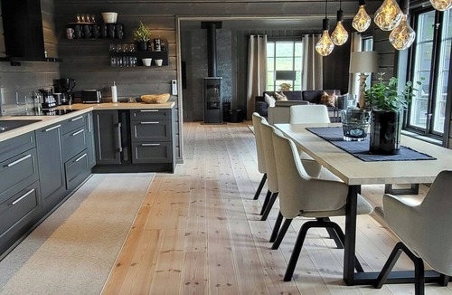Sykkylven House | Modern cabin with ski in/out in great area