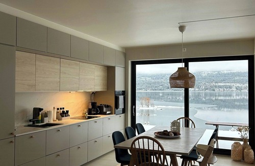 Hole House | Modern cabin with panoramic views