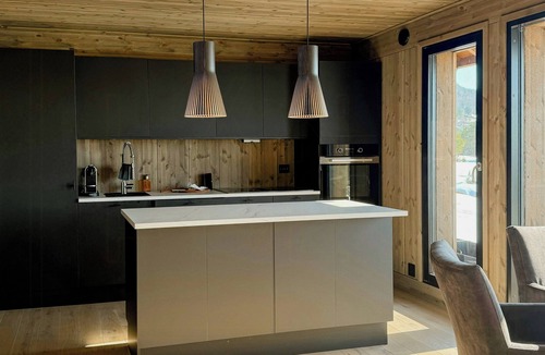 Stryn House | Modern cabin with panoramic views in Stryn