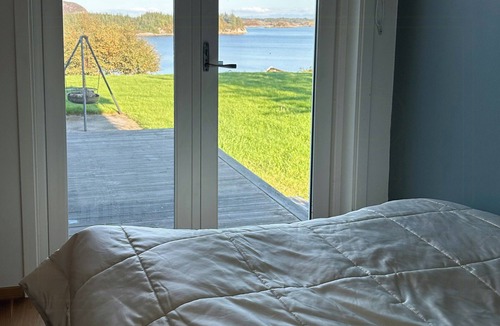 Bokn House | Modern cabin with sea view in Bokn