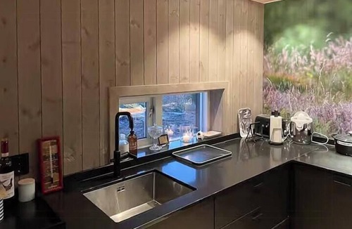 Lunner House | Modern cabin with views by ski trail in Hadeland