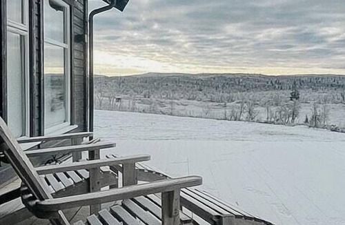 Etnedal House | Modern cabin with views of Langsua National Park