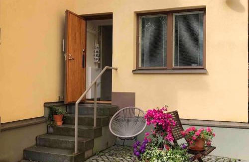 Punavuori Apartment | Modern city studio with own patio