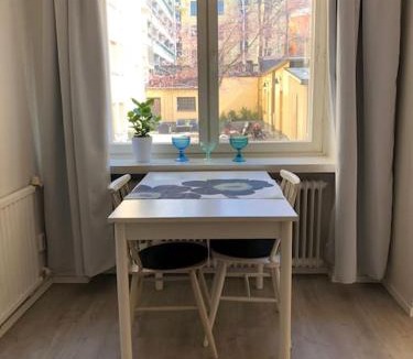 Punavuori Apartment | Modern city studio with own patio