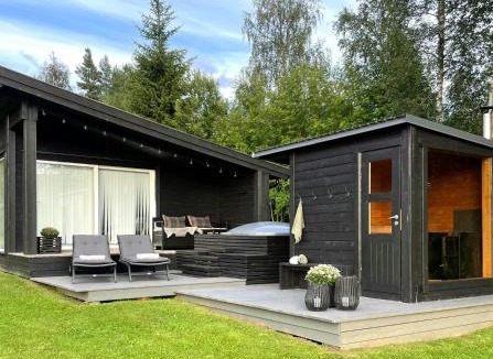 Stor-Elvdal House | Modern Cottage With River Frontage Near Opphus