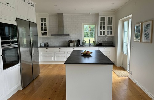 Vaddo House | Modern Country House 300m from lake with beach