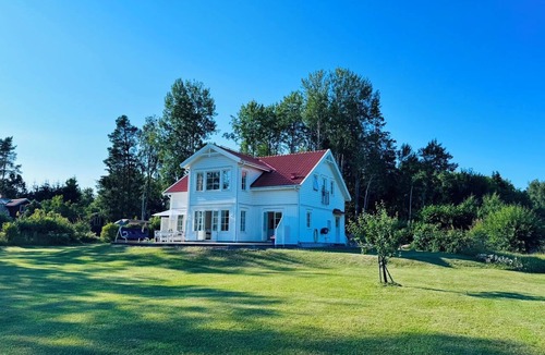 Vaddo House | Modern Country House 300m from lake with beach