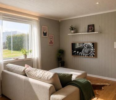 Spangereid Apartment | Modern & Cozy Apartment in Quiet Area, Free Parking