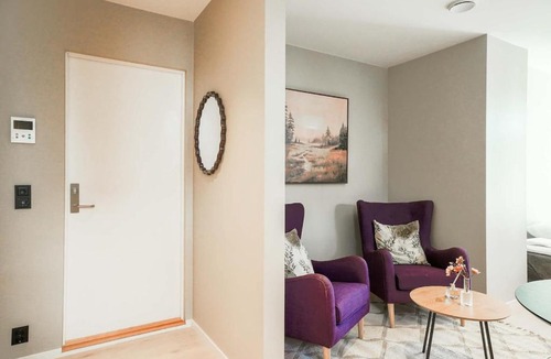 Gjovik Apartment | Modern entire apartment in city 305 for 2 guests