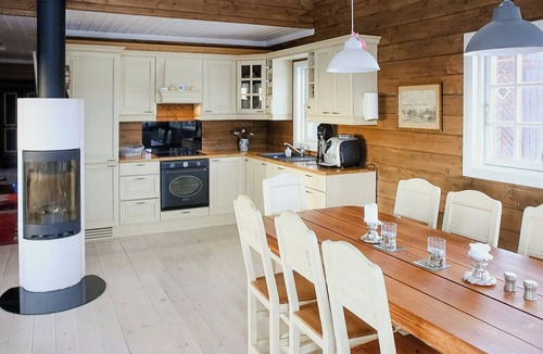 Etnedal House | Modern family cabin with views of Spåtind