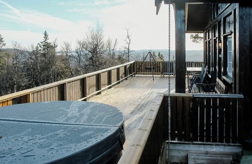 Etnedal House | Modern family cabin with views of Spåtind